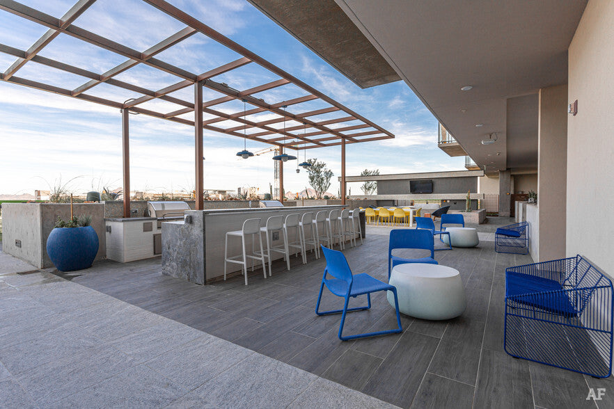 Porcelain Pavers - Woodtek "Nut"